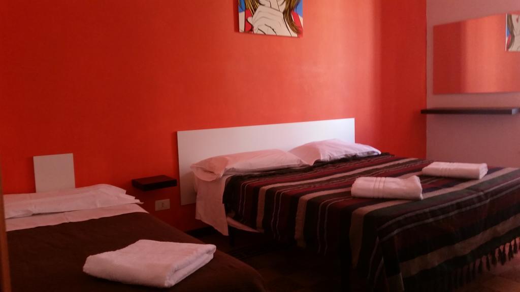 Guesthouse Ava روما الغرفة الصورة