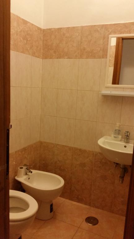 Guesthouse Ava روما المظهر الخارجي الصورة